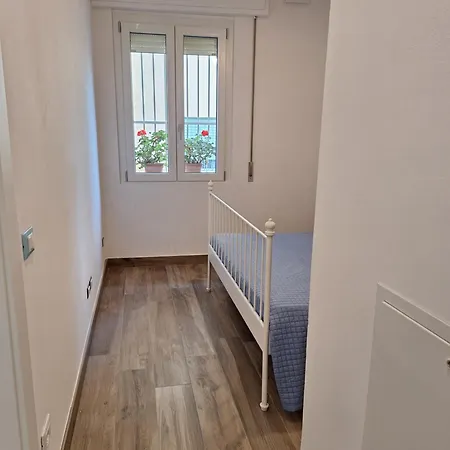 Bilocale Moderno Sabbia E Cielo - 5min Dal Mare Apartman Rimini
