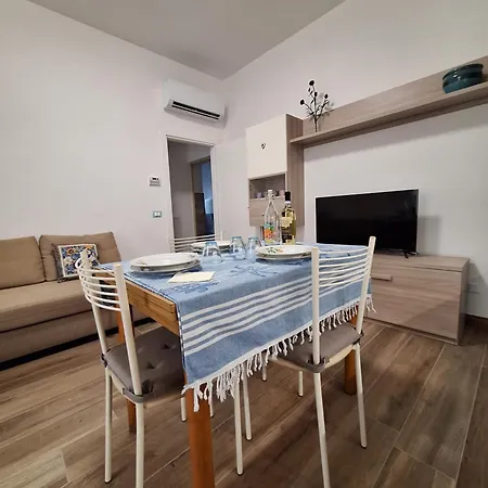 Bilocale Moderno Sabbia E Cielo - 5min Dal Mare Apartman *